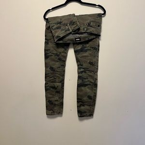 Super flattering skinny jeans